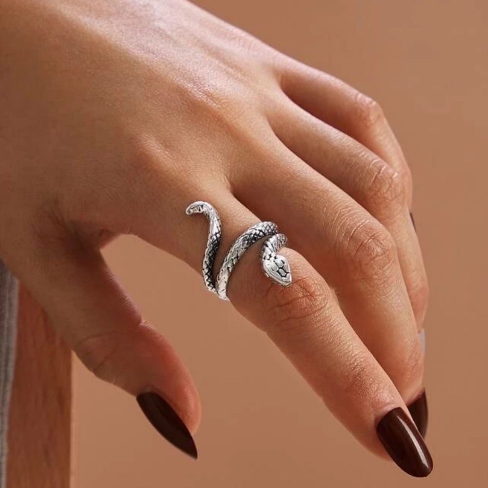 • Oakley • Snake Ring